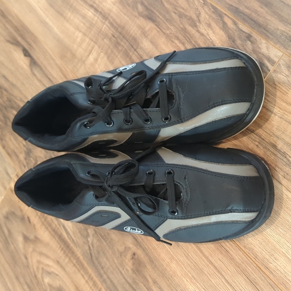 Linds Other - Linds Bowling Shoes